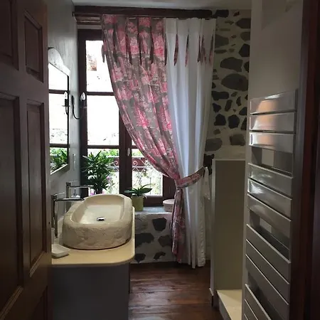L'escale De Camille Maison d'hôtes Murat (Cantal)