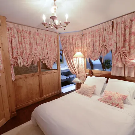 Pensión L'escale De Camille 4*