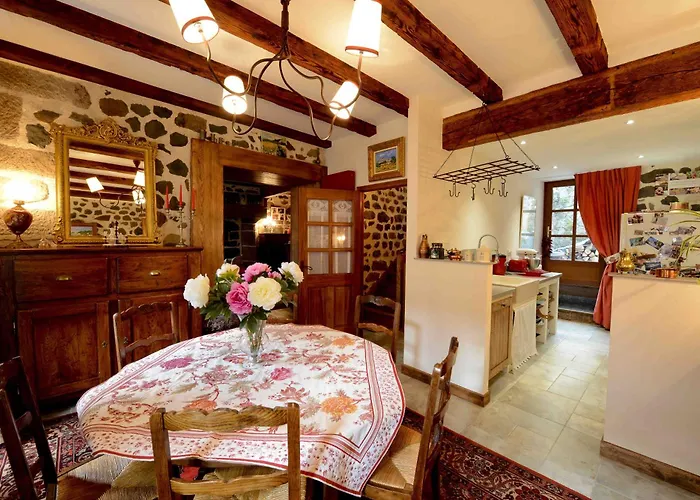 L'escale De Camille 4*